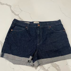 Target Universal Threads Size 16 denim shorts 👖💙